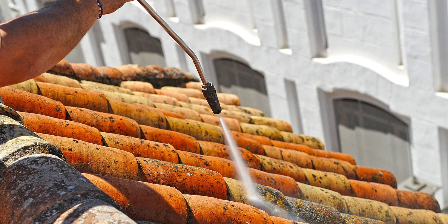 DOFF Steam Cleaning Roof